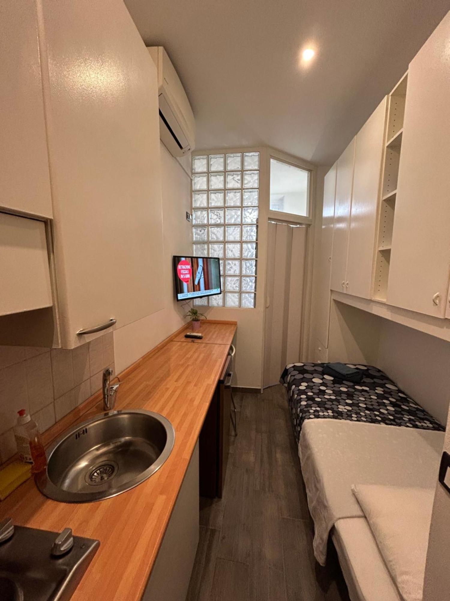 In Zona Loreto Vicino Metro Mm1 E Mm2 - Lippino Appartement *